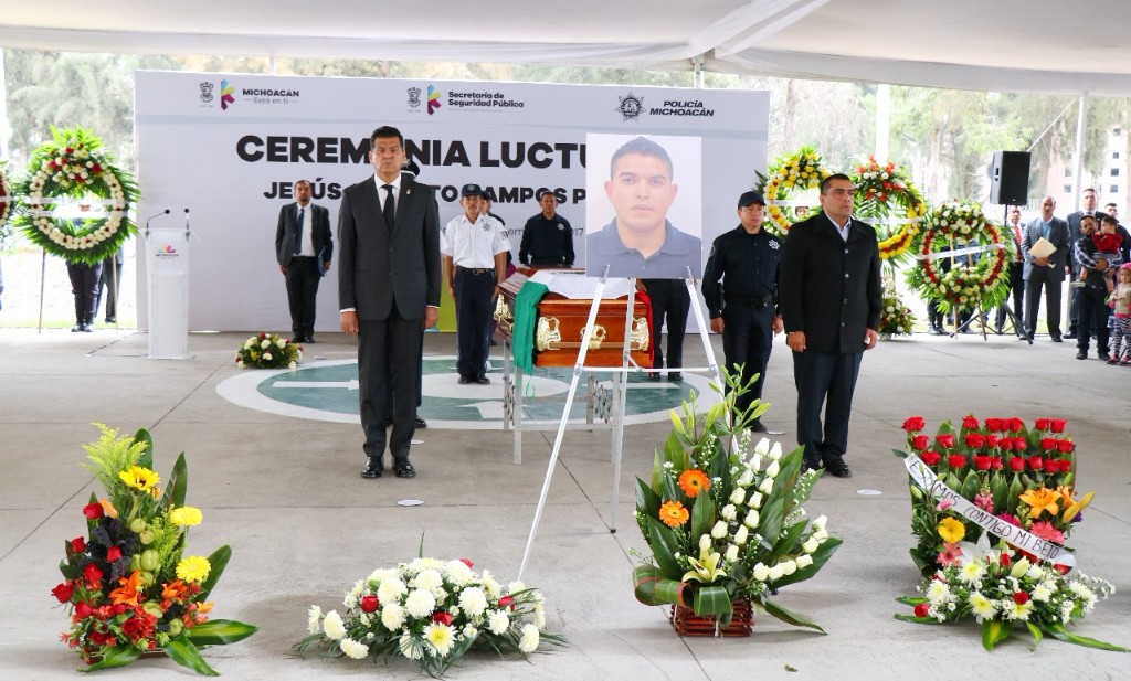 Rinde SSP homenaje póstumo a comandante