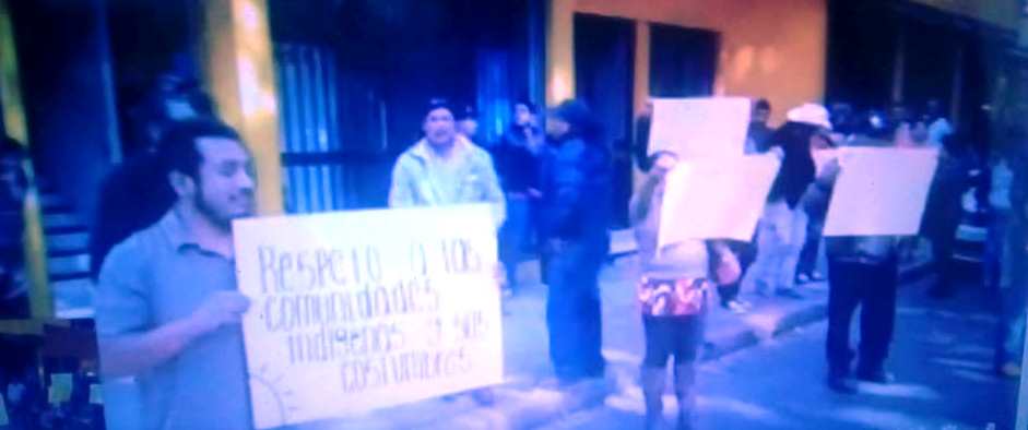 Militantes del PRD en Paracho piden respeto y en Apatzingán se pronuncian por Custodio Virrueta