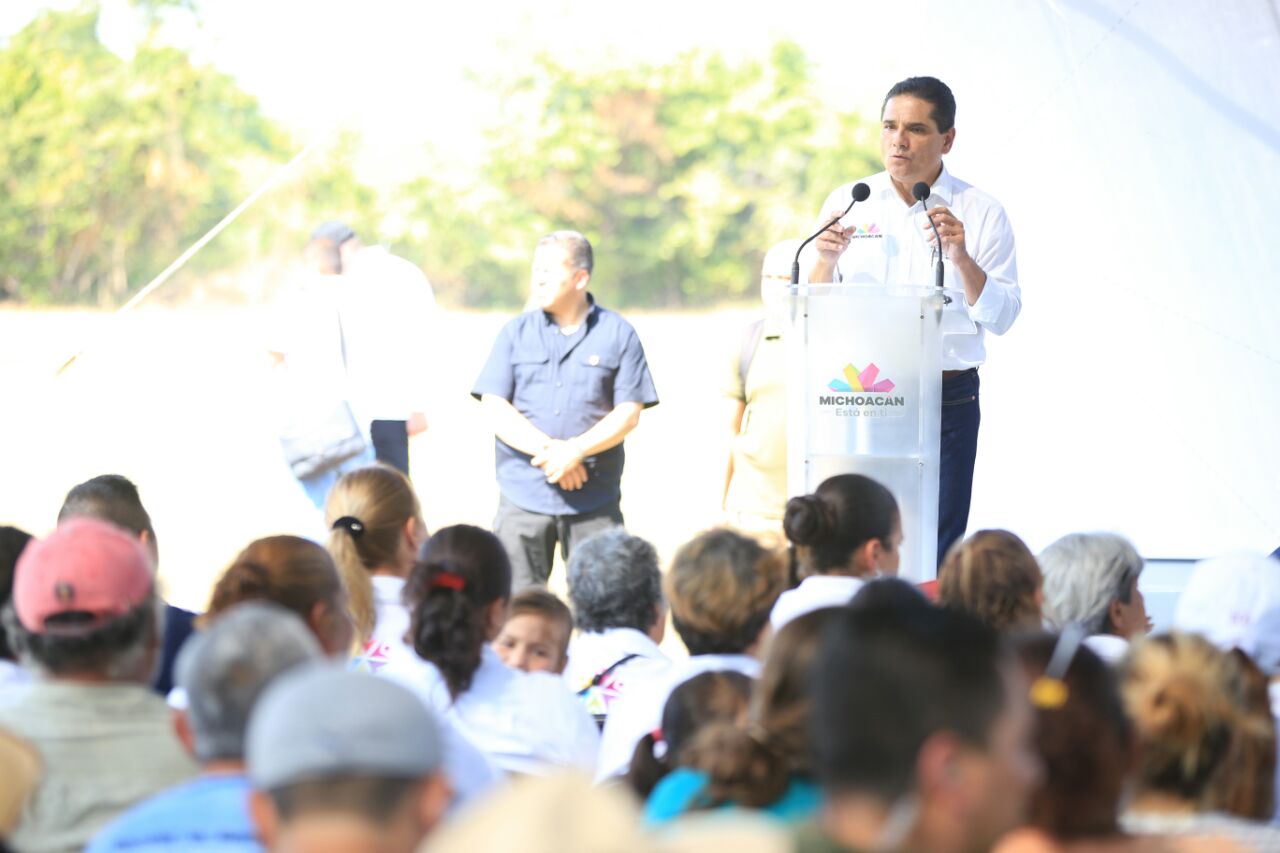 Tendrá Pinzándaro, por primera vez en su historia, red de drenaje con inversión de más de 19 mdp: Gobernador