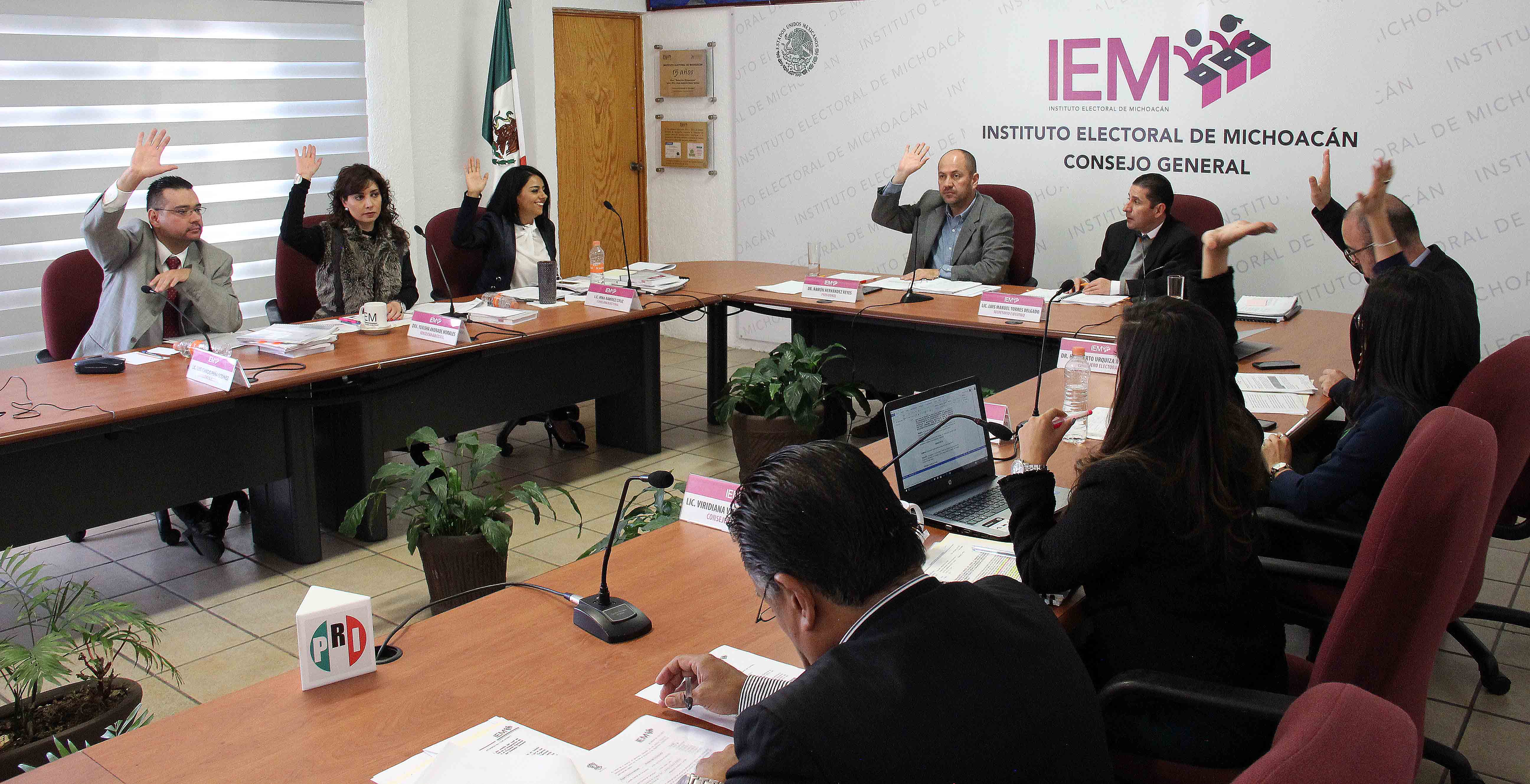 Rinde su informe anual el Consejero Presidente del IEM: “Con mucho esfuerzo y compromiso institucional salimos avantes este año”