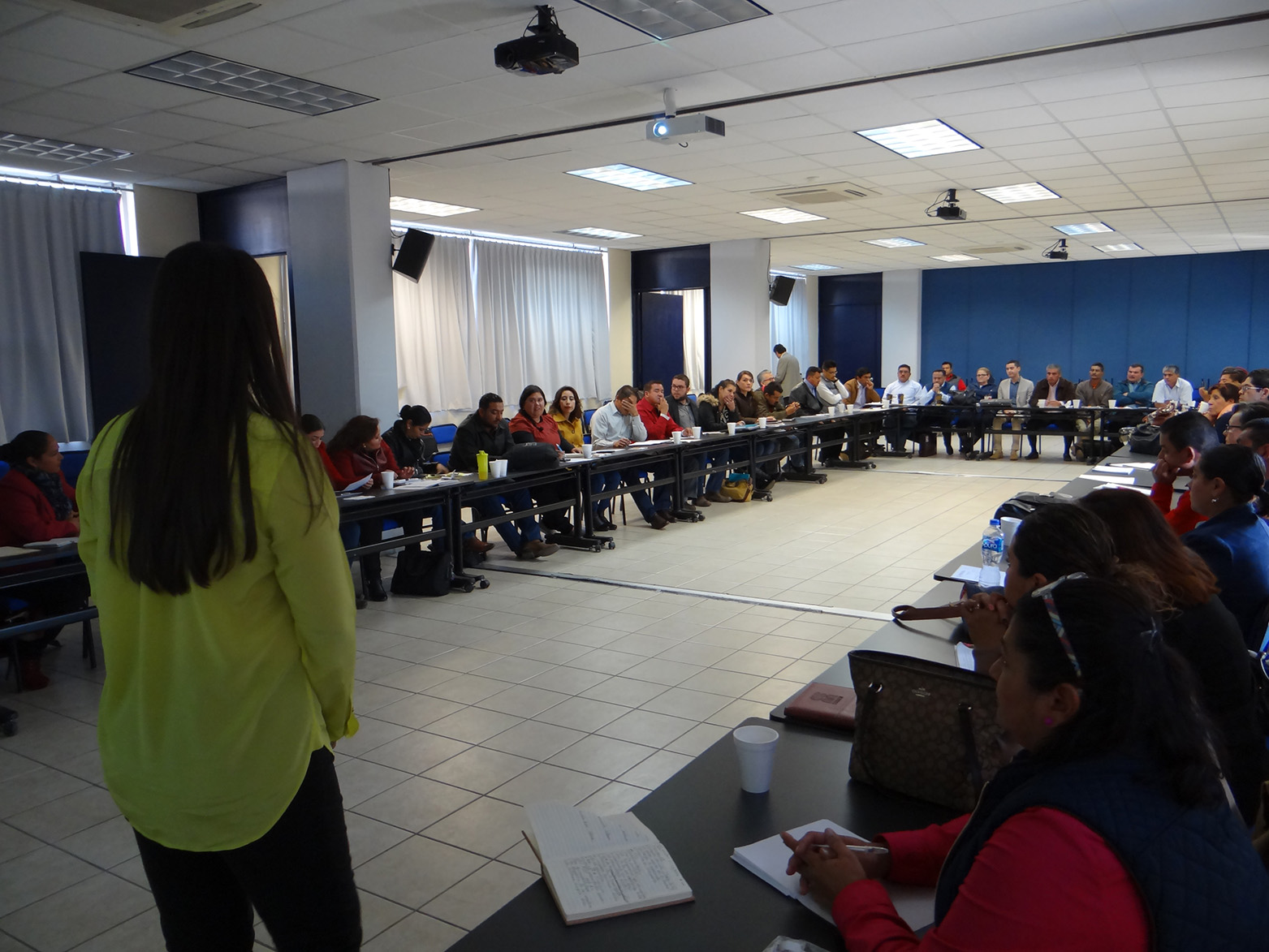 Cobaem brinda capacitación sobre el programa Construye-T