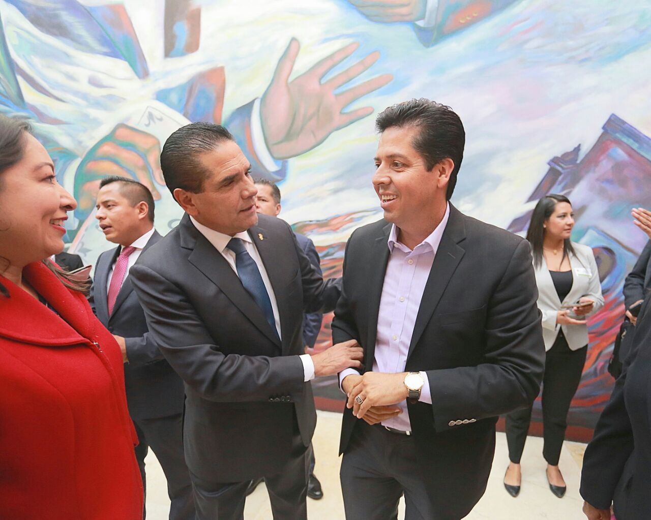 Silvano Aureoles prioriza a Michoacán y muestra altura política: García Conejo