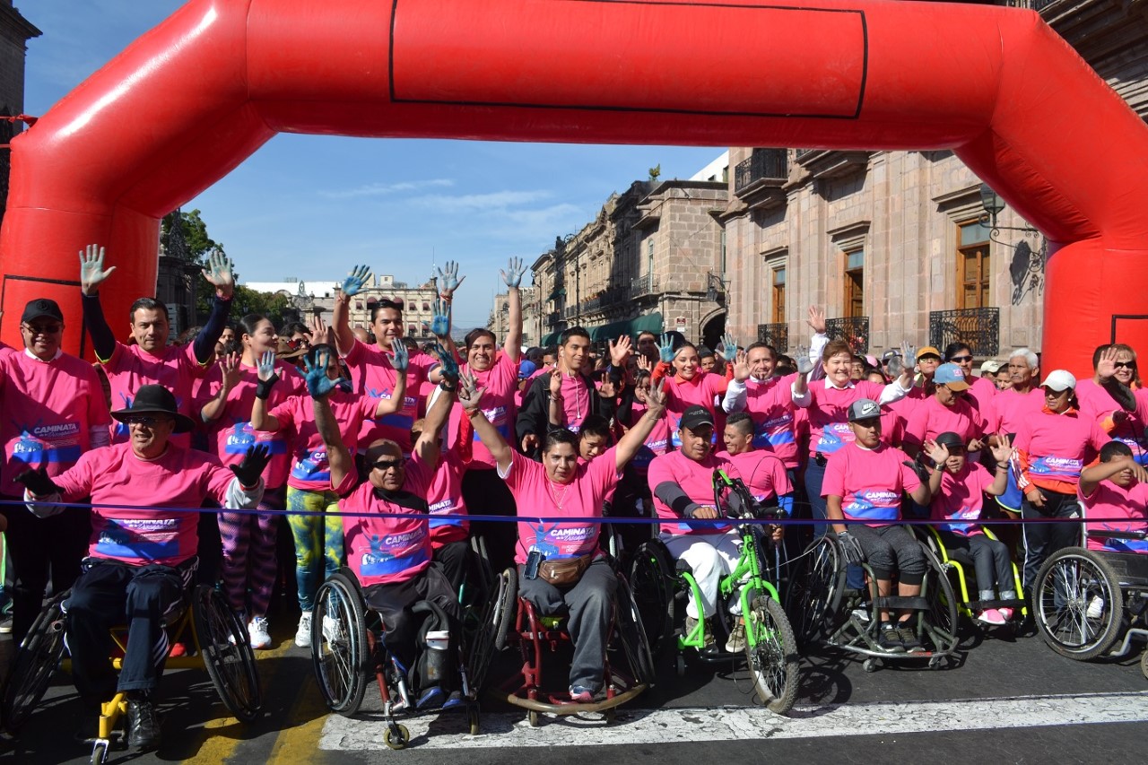 La sociedad necesita de las personas con discapacidad: Adriana Hernández