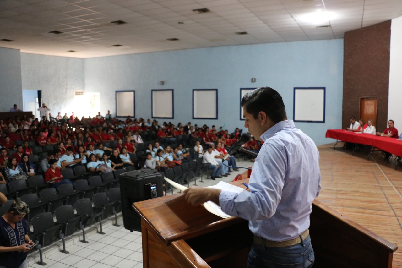 Conmemoran Día Internacional de la Lucha contra el SIDA