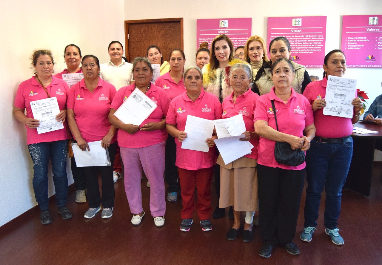 IVEM beneficia a madres solteras con programa de Mejoramiento de Vivienda