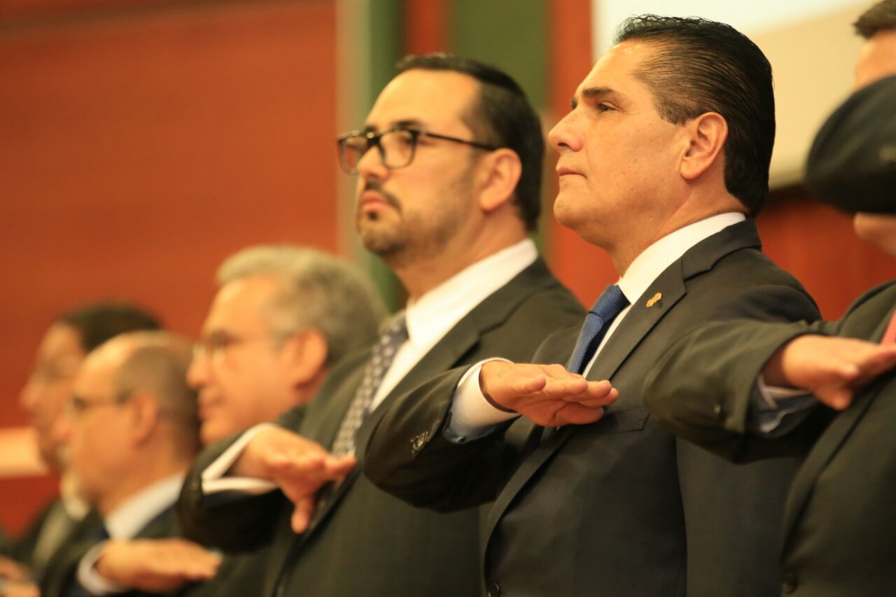 Democracia, única forma de encauzar nuestra vida como sociedad: Silvano Aureoles