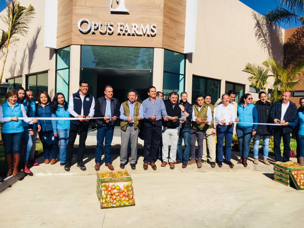 Visita Gobernador instalaciones de Opus Foods México en Jacona