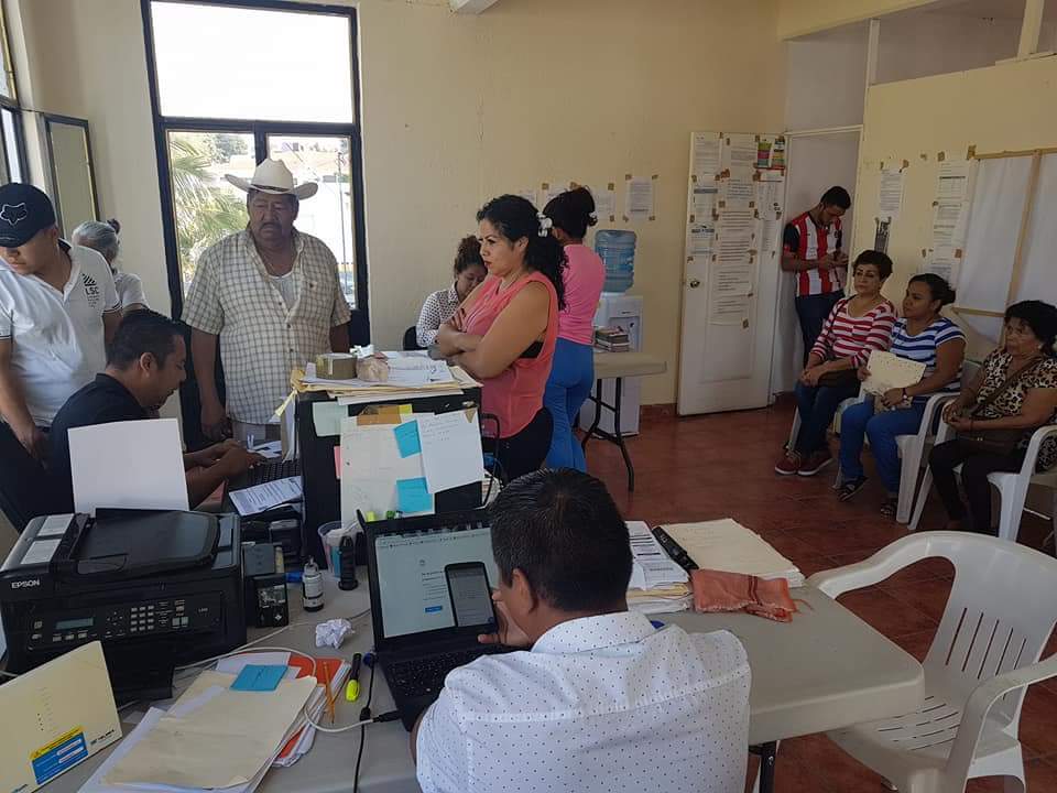 Gobierno de Múgica apoya a migrantes