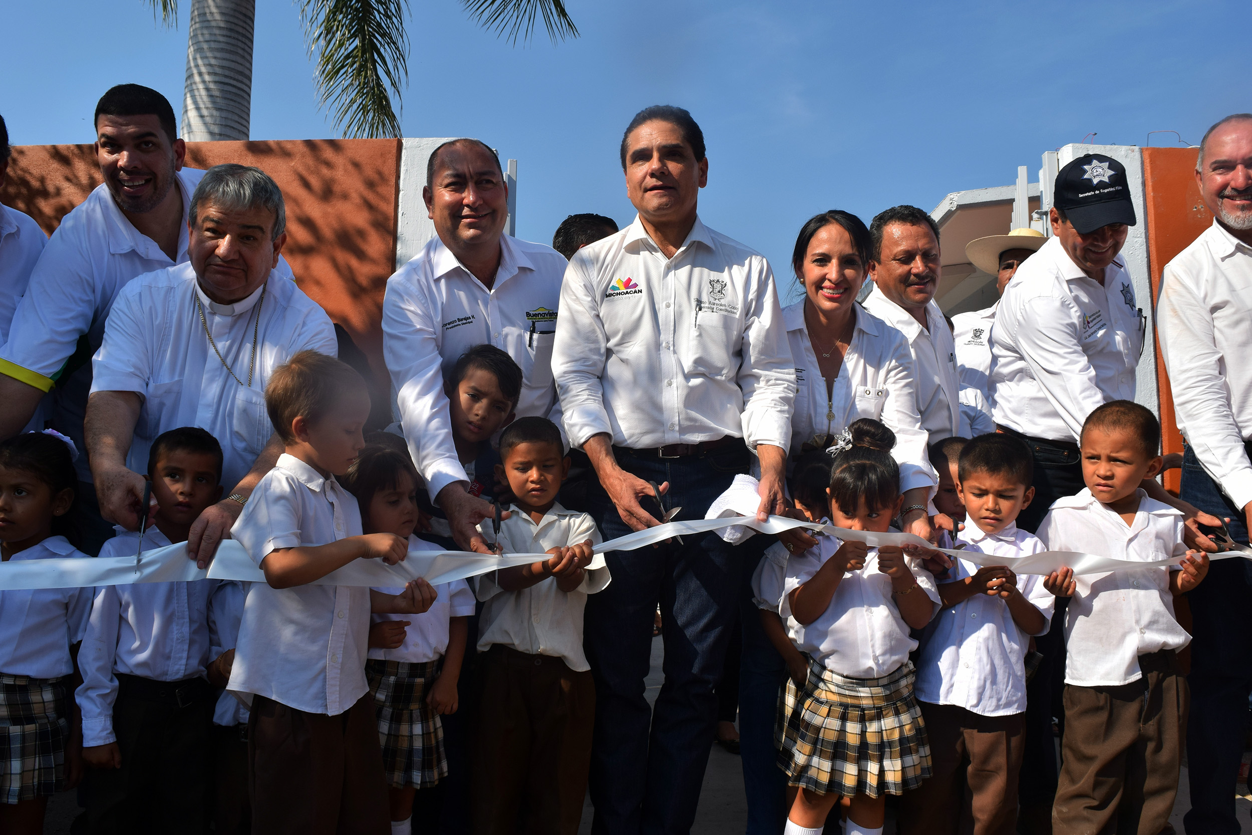 Invierte IIFEEM más de 69 mdp en Comunidades Modelo