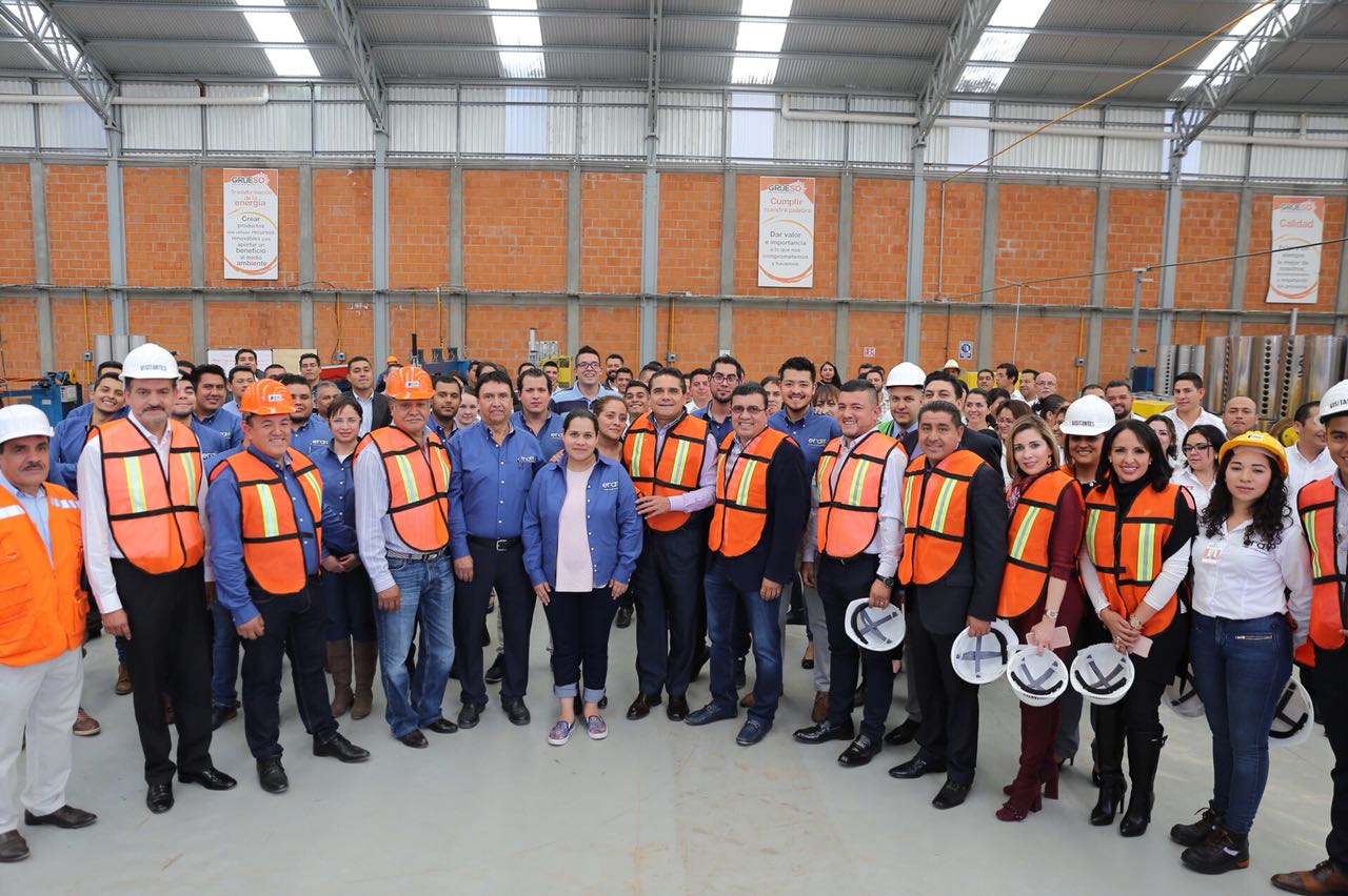 Silvano Aureoles, por el fortalecimiento de proyectos con la IP