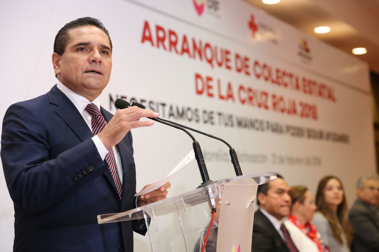 Se pronuncia Gobernador por fortalecimiento de la Cruz Roja en Michoacán