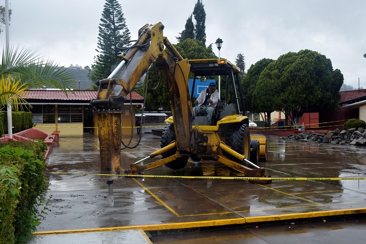 Inicia IIFEEM construcción de techumbre en Secundaria Federal de Morelia