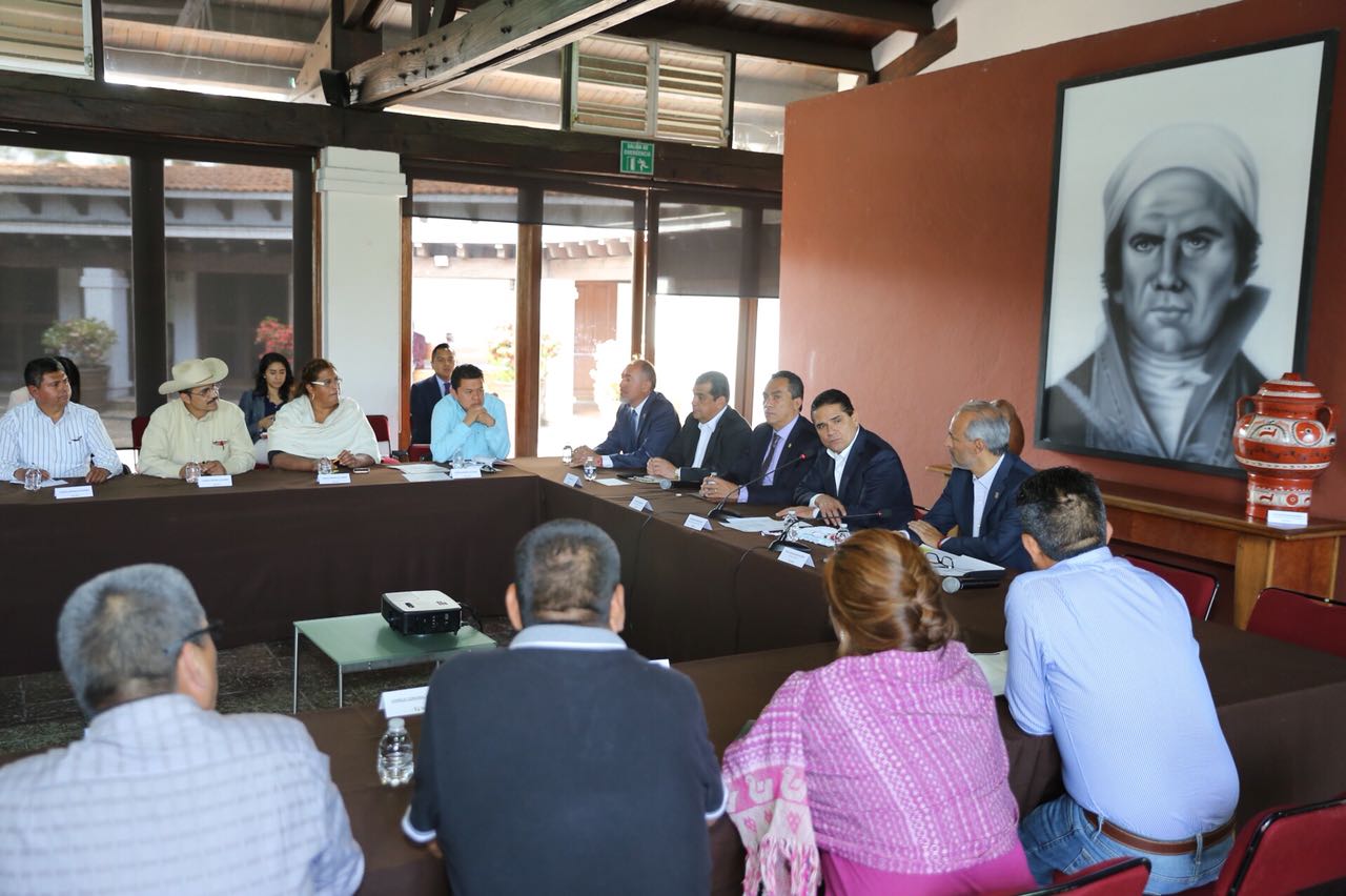 Atiende Gobernador inquietudes del Concejo Mayor de Cherán