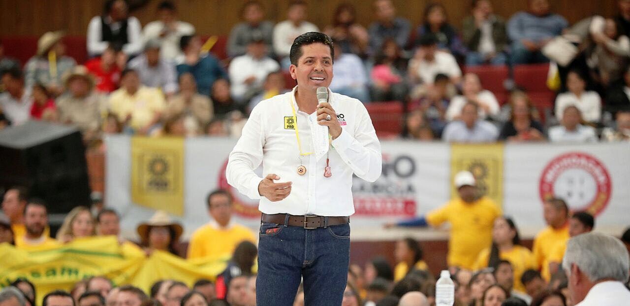 Toño García candidato al Senado por el PRD en la Coalición Por México al Frente