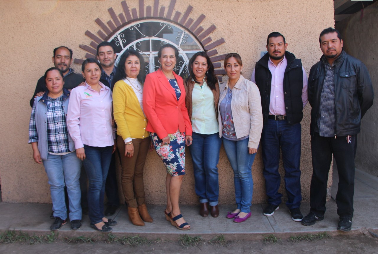 Titular del CECyTEM visita CEMSaD de Nicolás Obispo