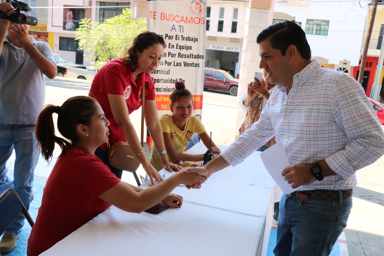 Con éxito se lleva a cabo la Feria del Empleo Municipal