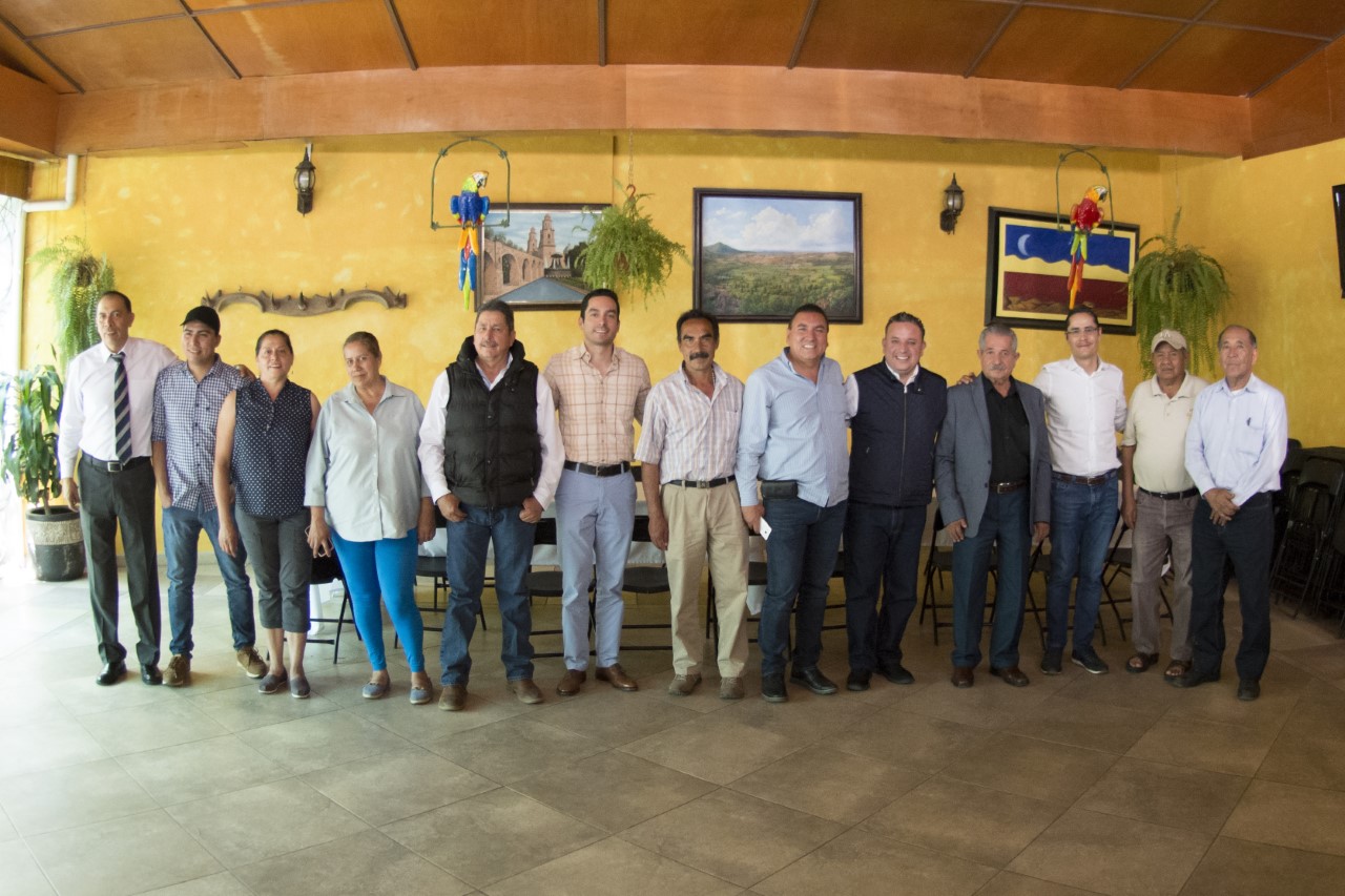 SINDICATOS DE TRANSPORTISTAS RECONOCEN TRABAJO DE CARLOS QUINTANA