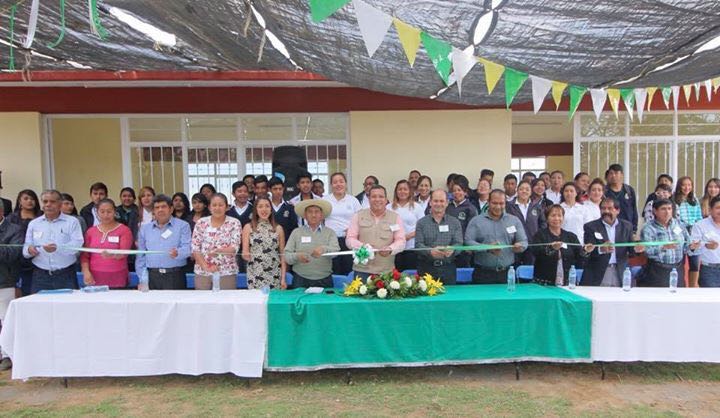 Inauguran aulas del Telebachillerato en Charapan