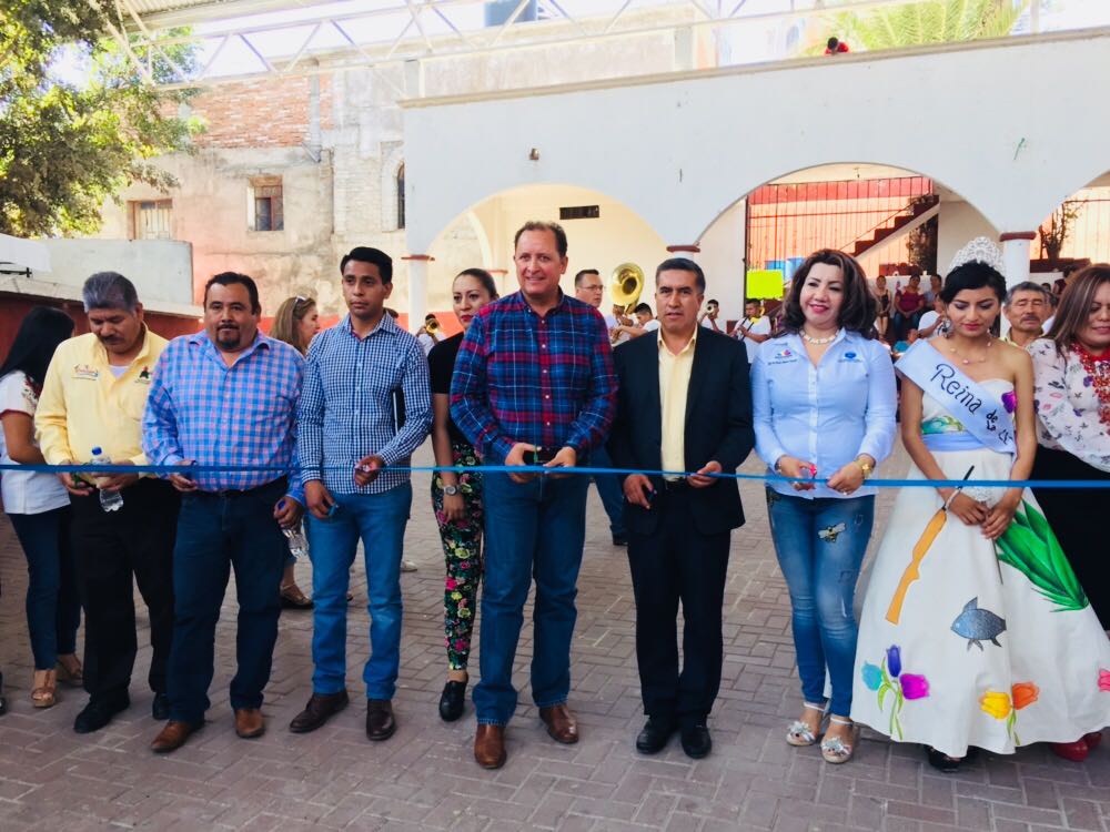 Inaugura Compesca la Feria del Pescado de Cuitzeo