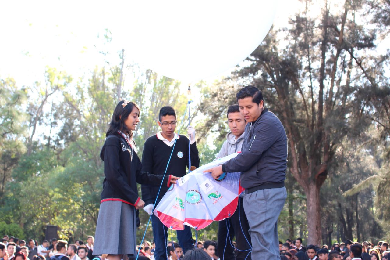 Inicia lanzamiento de pico satélites de Michoacán, estado pionero en la materia