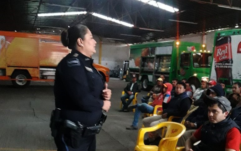 Imparte SSP curso de manejo y educación vial a conductores comerciales