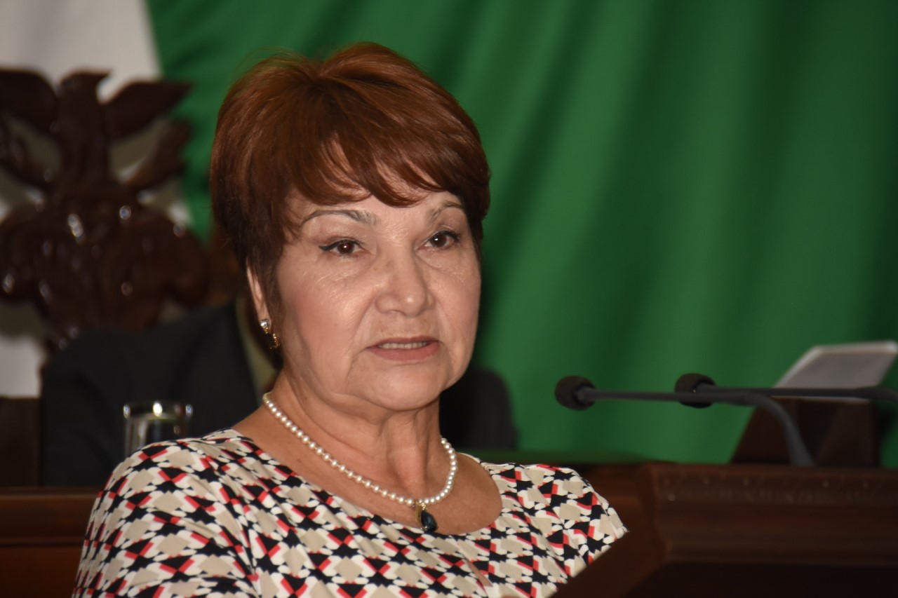 Debemos reivindicar los libros como fuente de valores: Esperanza Vargas