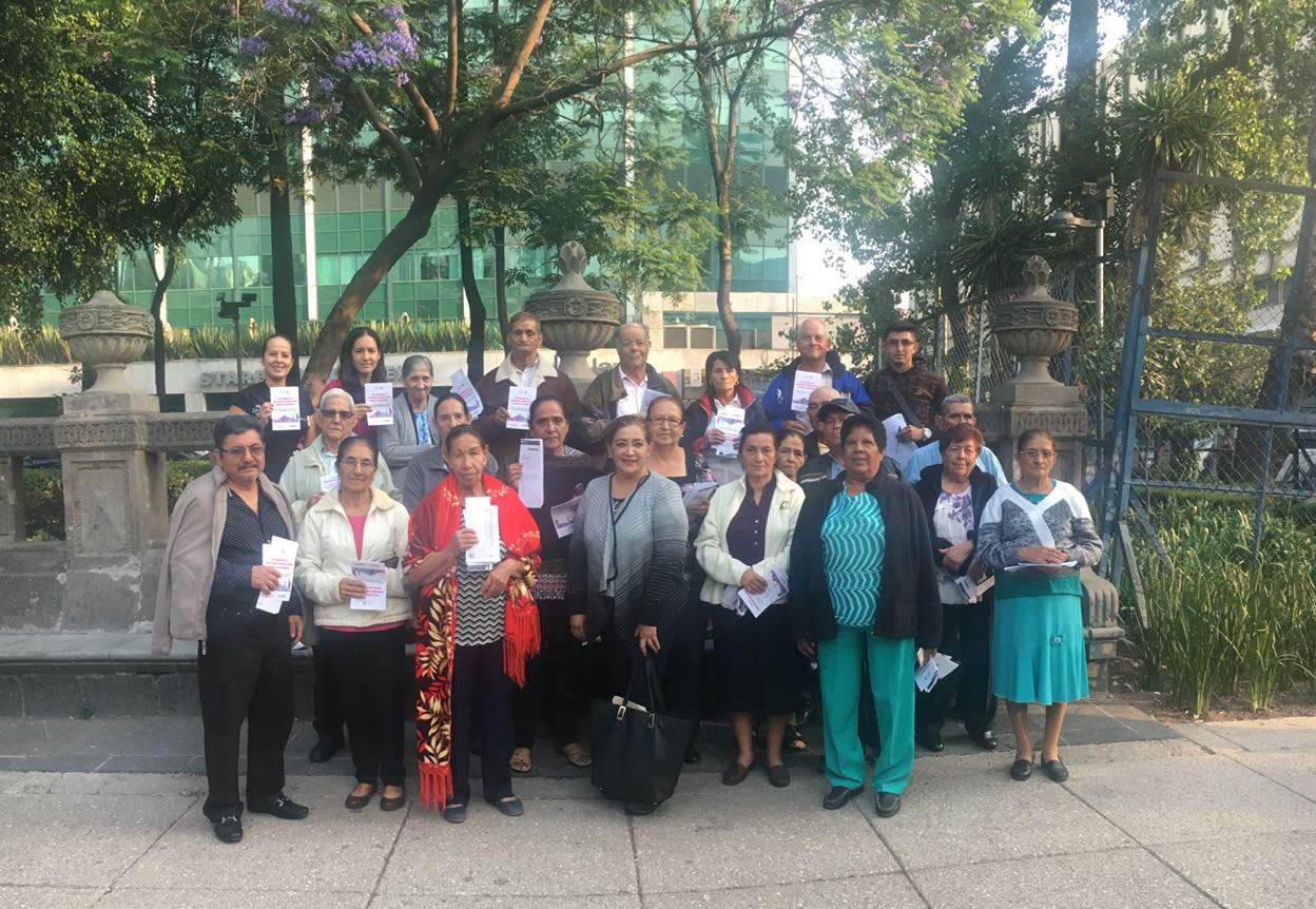 Obtienen visa para viajar a EU 120 adultos mayores: Semigrante