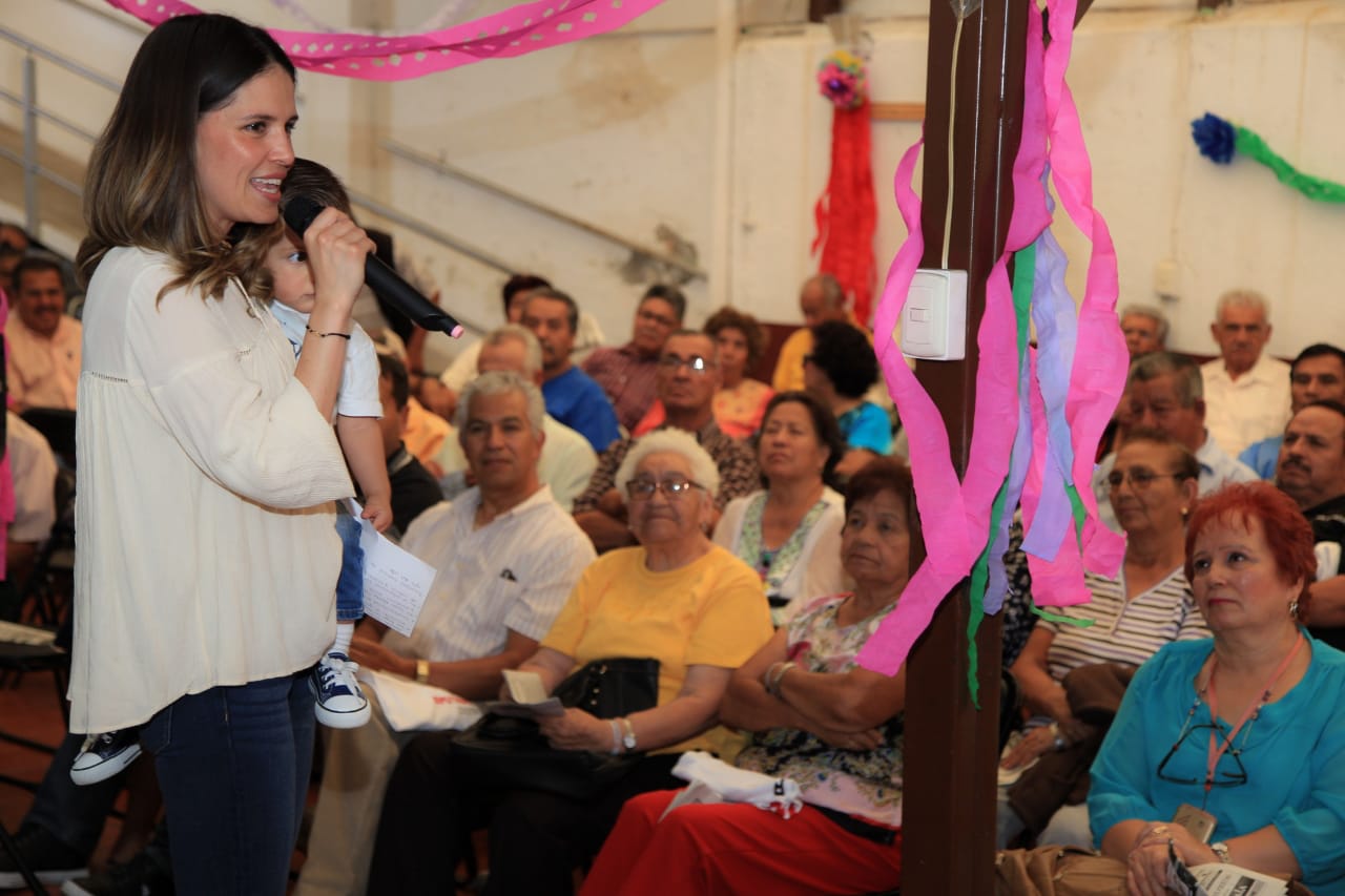 Espacios deportivos deben ser núcleo de encuentro para familias morelianas: Daniela de los Santos Torres.