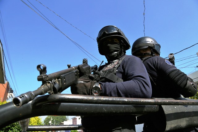 Detiene SSP a tres hombres en Morelia por robo.