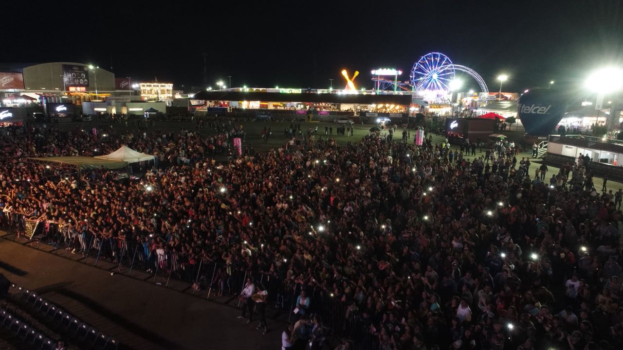 Disfrutan michoacanos y michoacanas a La Trakalosa en la Expo Fiesta 2018