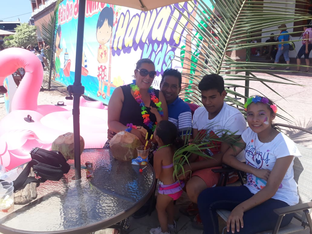Con fiesta playera celebran Día del Niño