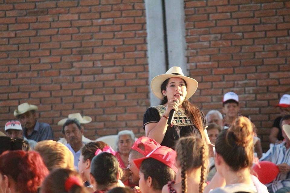 Policías certificados deben ganar al menos 15 mil pesos: Xóchitl Ruiz