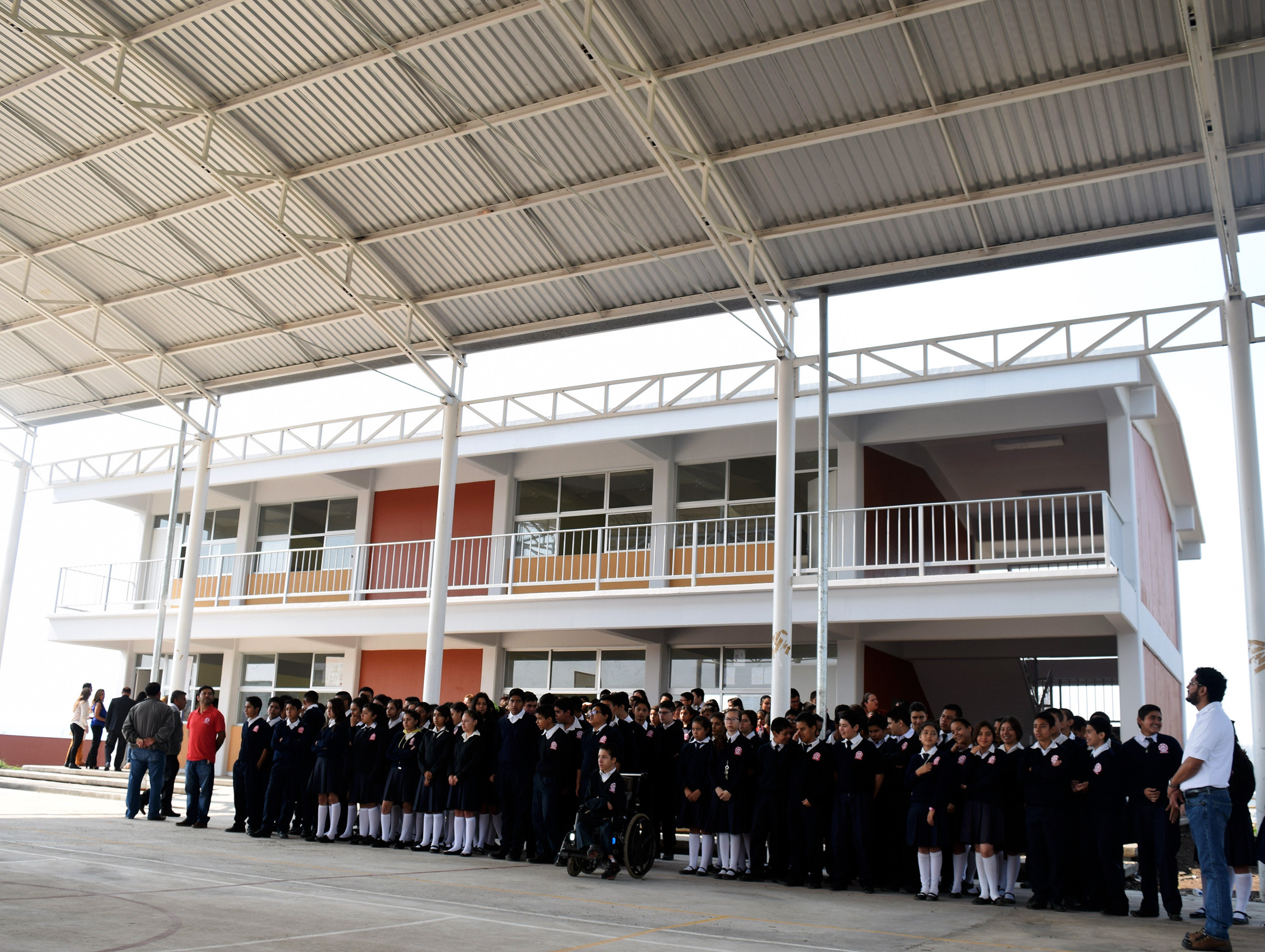 Supervisan SEE e IIFEEM sustitución de aulas “de palitos” en Morelia