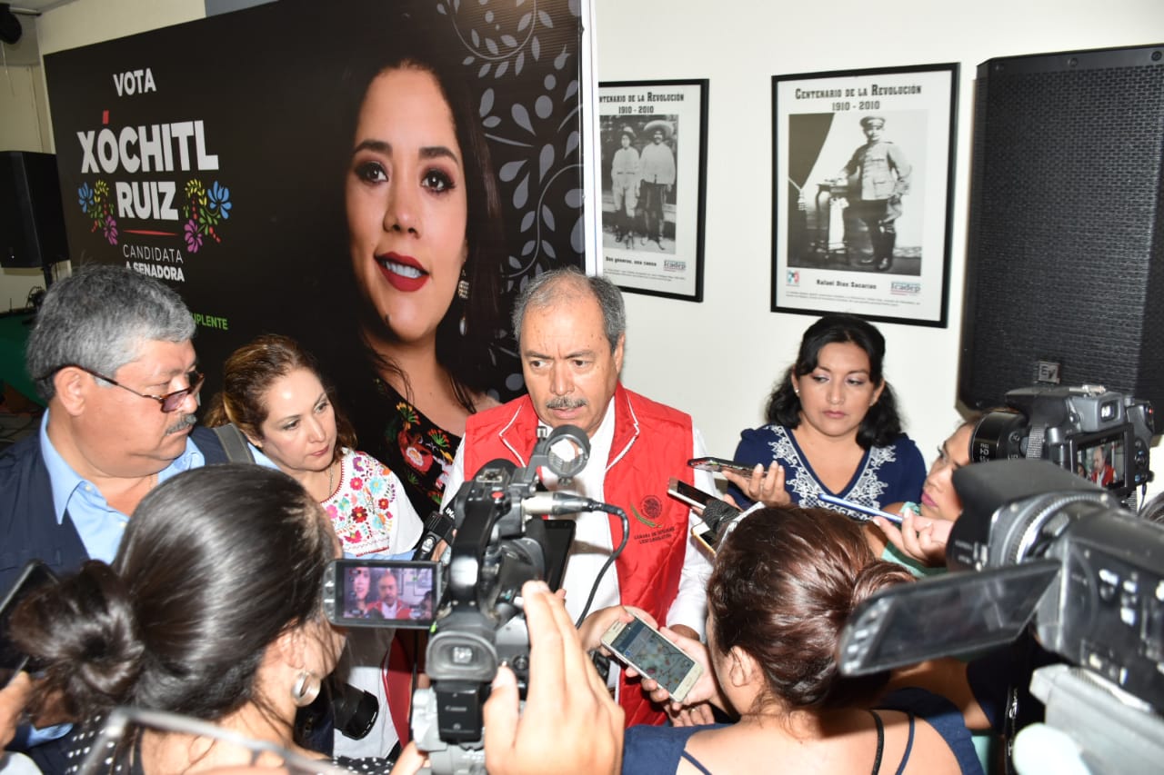 Pepe Meade se consolida en el segundo lugar y sigue a la alza: Víctor silva