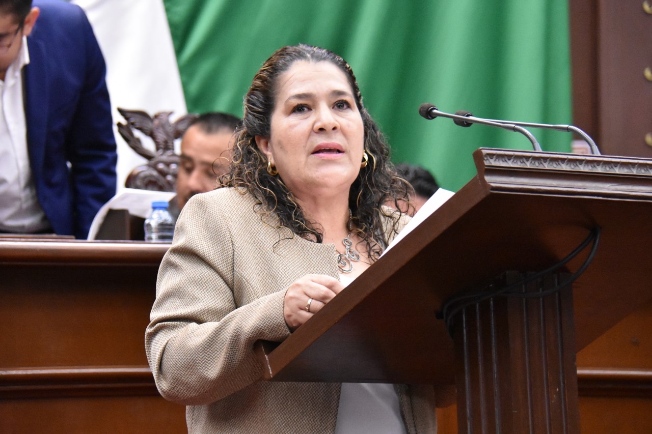 Propone Lilia Rodríguez reconocer el trabajo de las educadoras