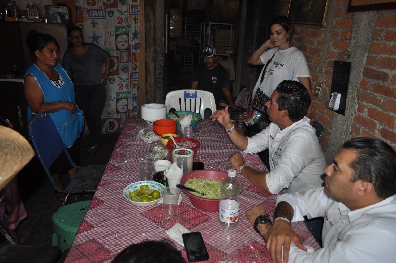 Legislar con los ciudadanos: Pérez Negrón Ruíz