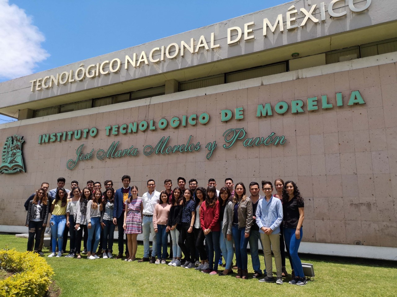 MÉXICO DEBE IMPULSAR  ENERGÍAS RENOVABLES