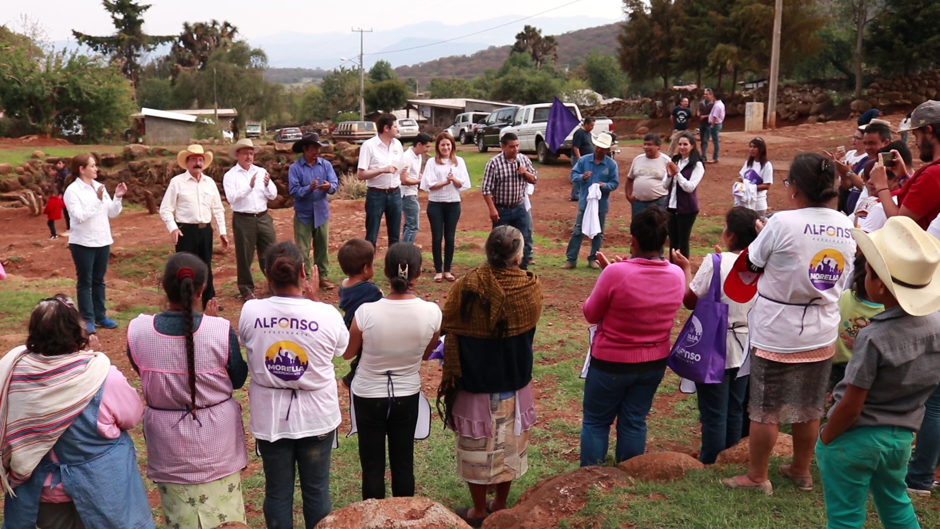 Habitantes de Tiripetío manifiestan apoyo a Alfonso Martínez tras percibir resultados concretos en Morelia