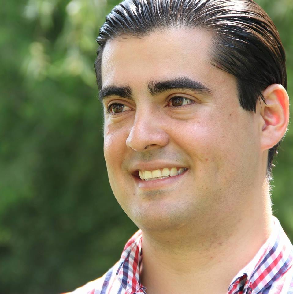 Jóvenes morelianos con Alfonso para presidente