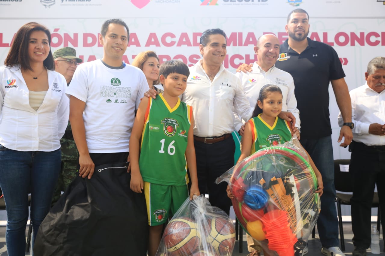 Inicia Academia de Baloncesto en Cenobio Moreno, mpio. de Apatzingán