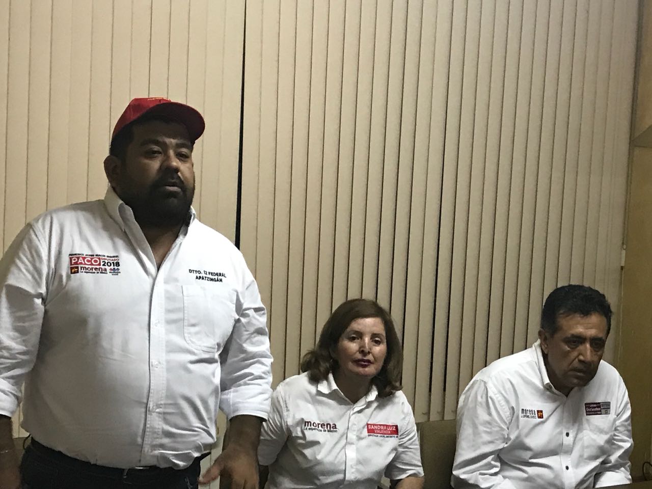 Paco Huacus, presenta a comerciantes y empresarios su propuesta legislativa