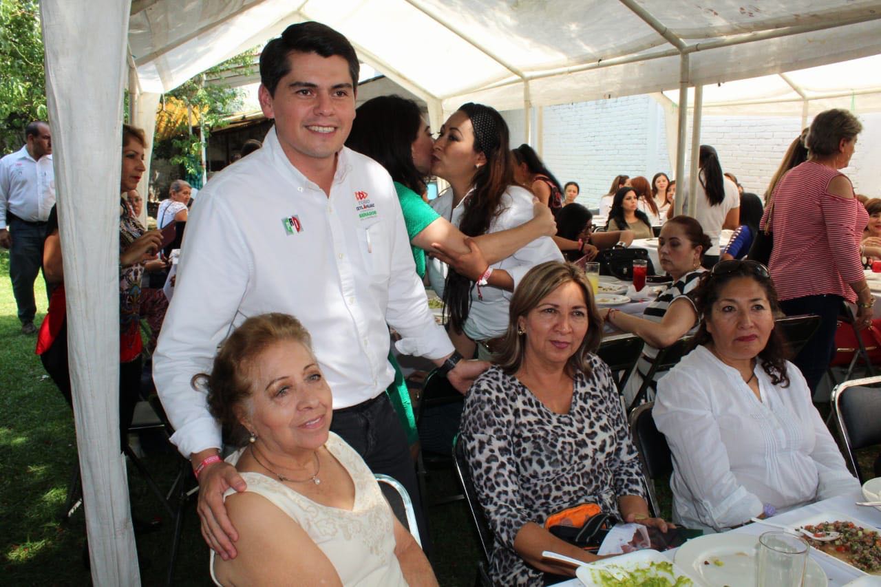 Ixtláhuac sostiene encuentro con mujeres líderes y emprendedoras de Uruapan