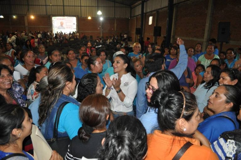 Dar voz y voto al ciudadano: Karla Ruíz