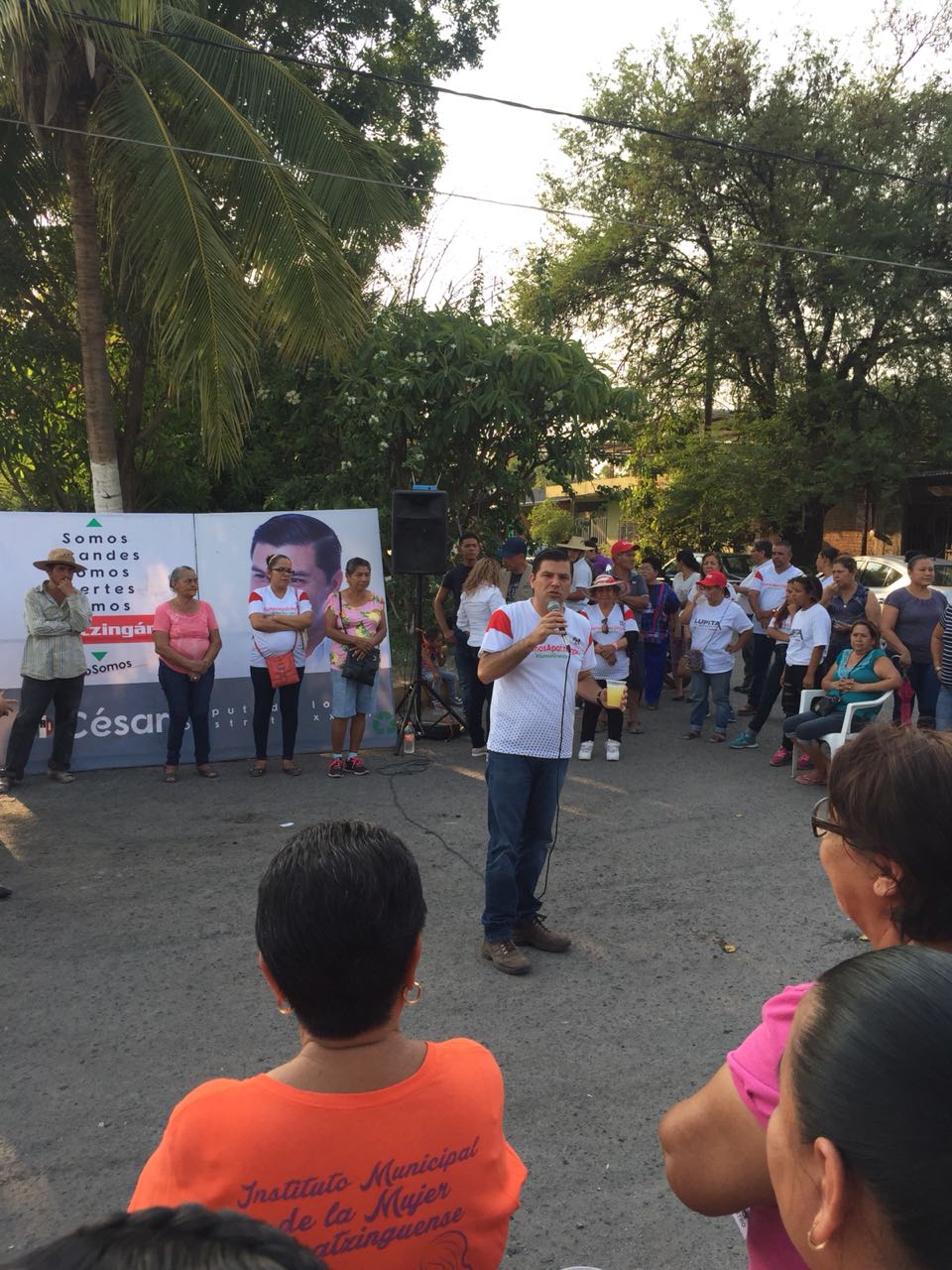 Propone César Chávez mejor la atención de salud en instituciones públicas.