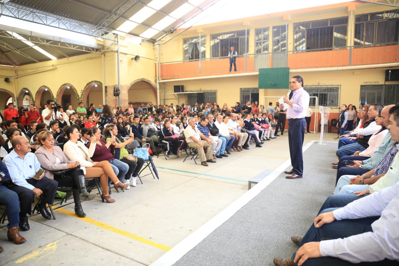 Recorre Gobernador Secundaria que será rehabilitada en Puruándiro
