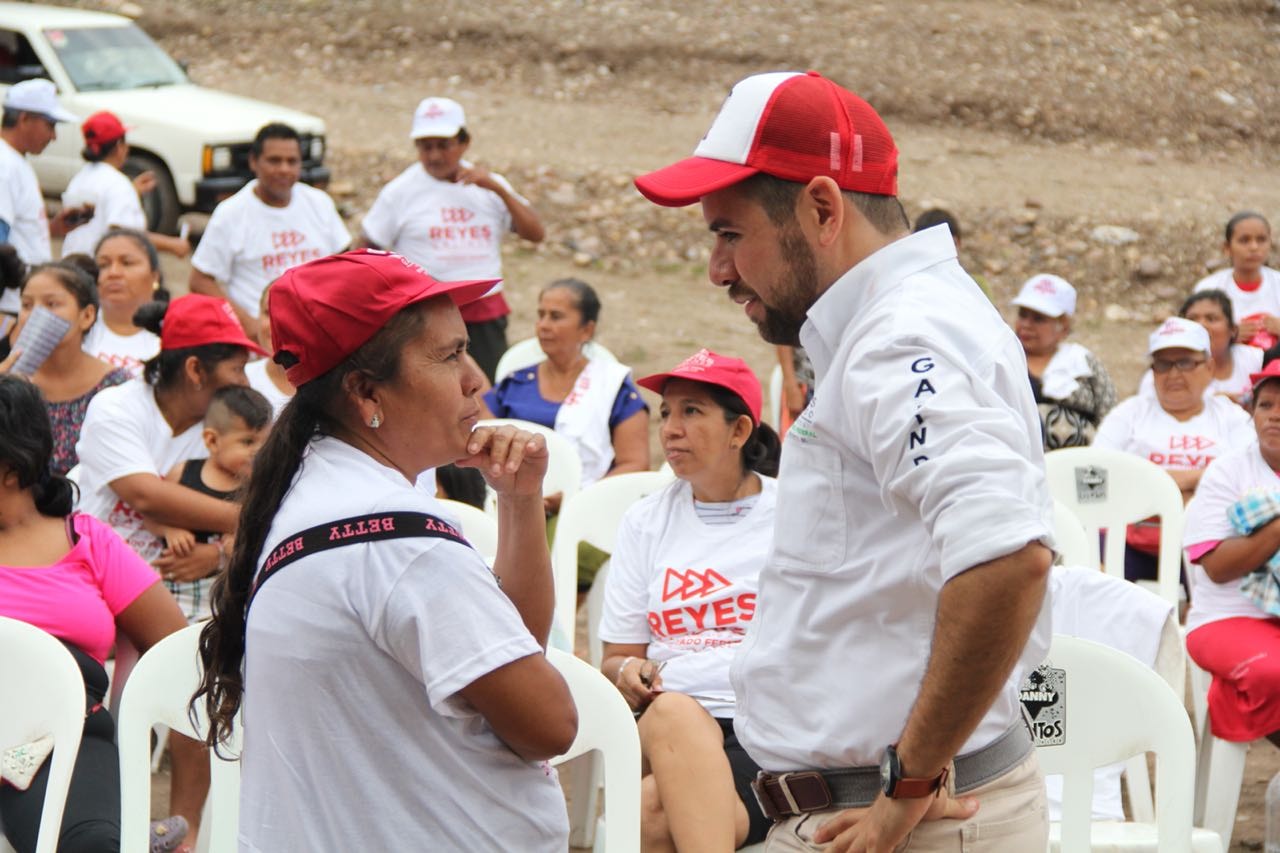 Asume Reyes Galindo cuatro compromisos por el desarrollo de Tierra Caliente