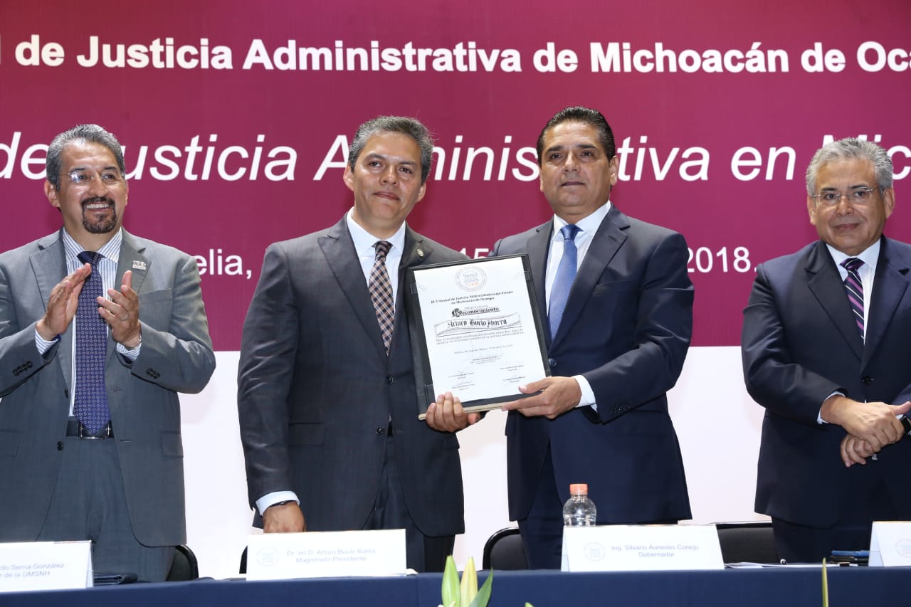 Propone Gobernador acercar la justicia administrativa a las regiones en Michoacán