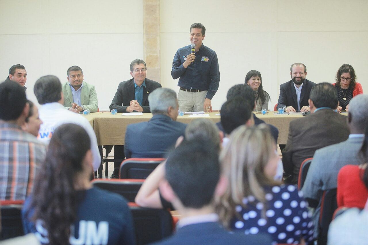 Juntos, por un presupuesto justo para la UMSNH: Toño García