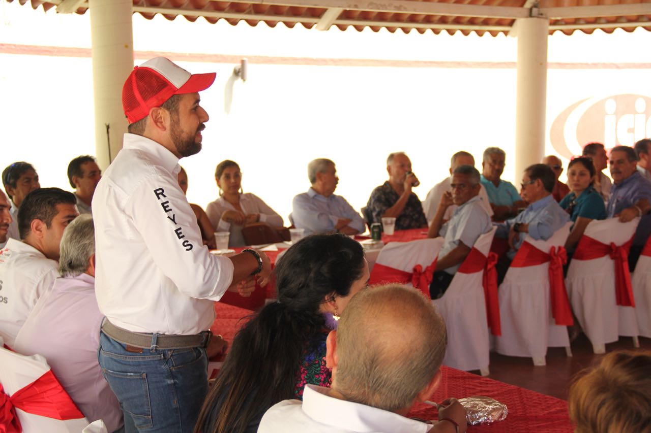 Respaldará Reyes Galindo propuestas del sector empresarial para darle dinamismo a LC