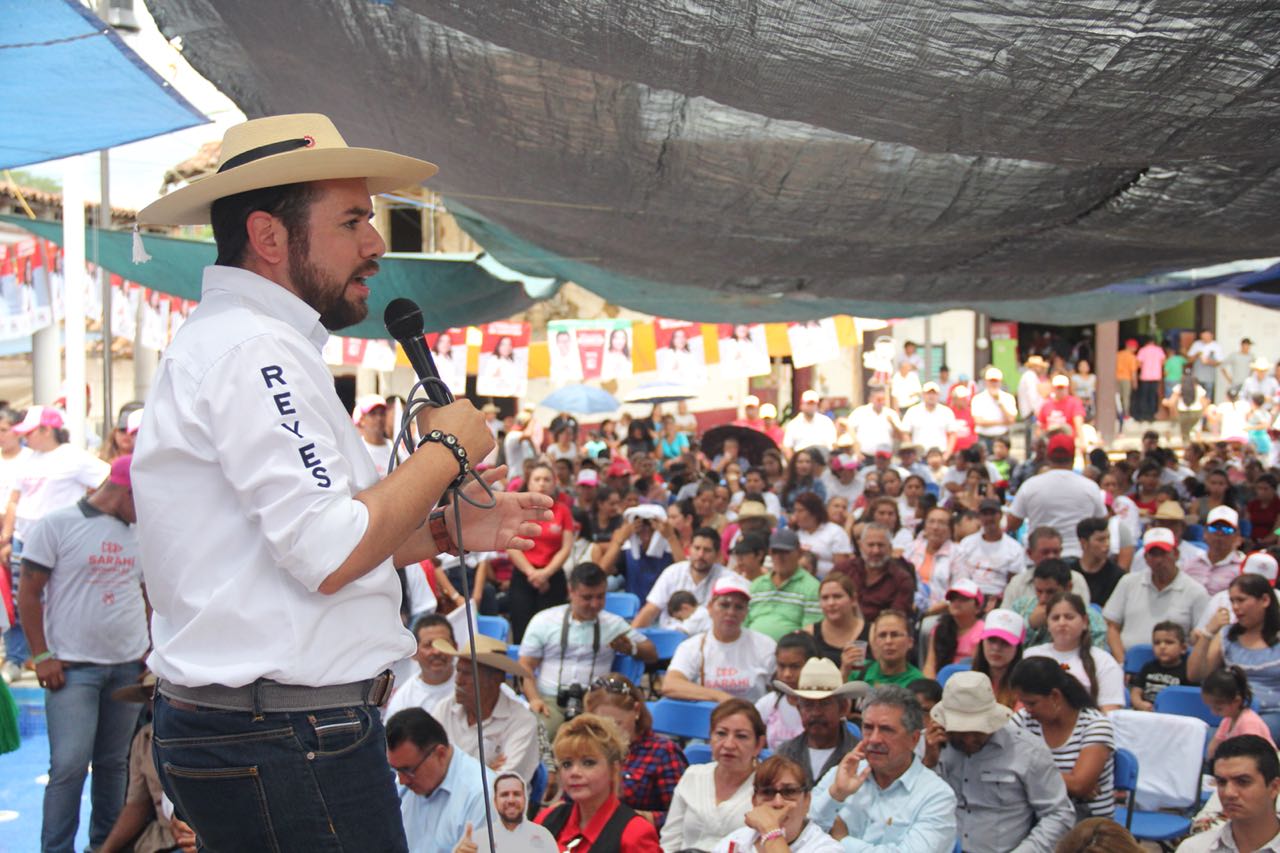 Tumbiscatío cierra filas para ganar con los candidatos del PRI, Reyes Galindo